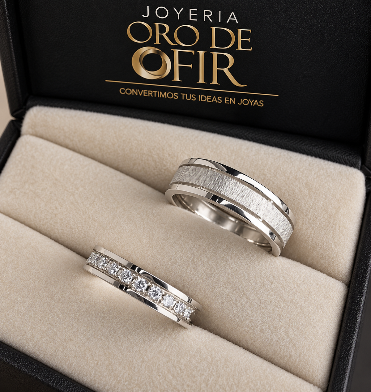 Par de Aros de Matrimonio #205 – Diseño Mixto con Franja Satinada y Piedras